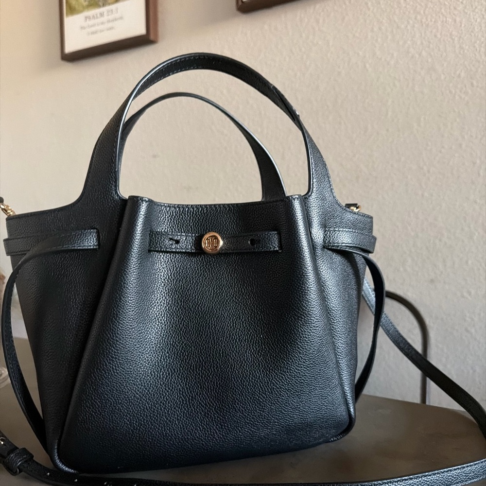Elegant Black Leather Handbag - Picture 4 of 6
